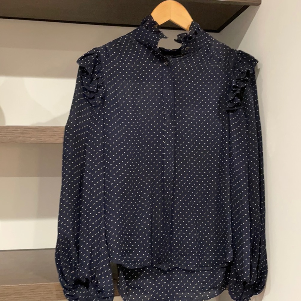 ICONS beautiful blouse